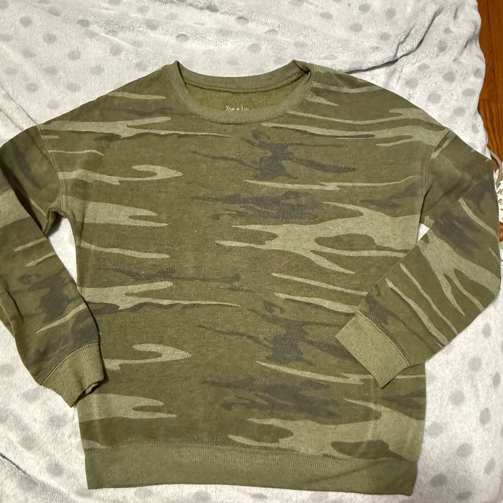 Women’s Camouflage Top